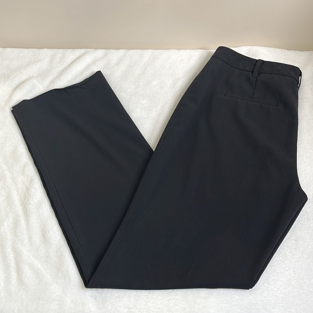 Chaus Women’s Black Dress Pants Size 6